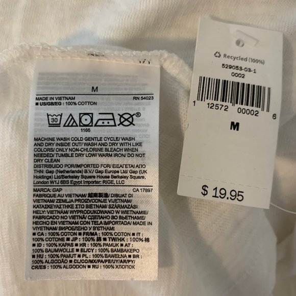 NWT GAP White T-Shirt - Picture 5 of 5